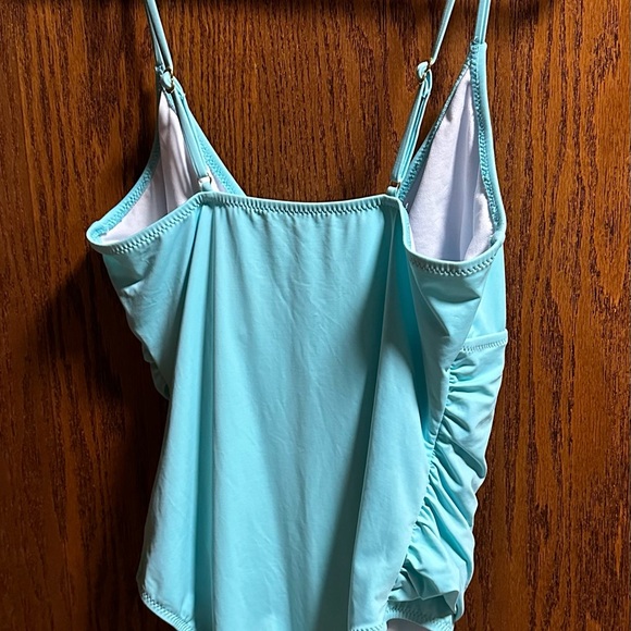 NWOT Slimming One Piece Swimsuit - Picture 2 of 3